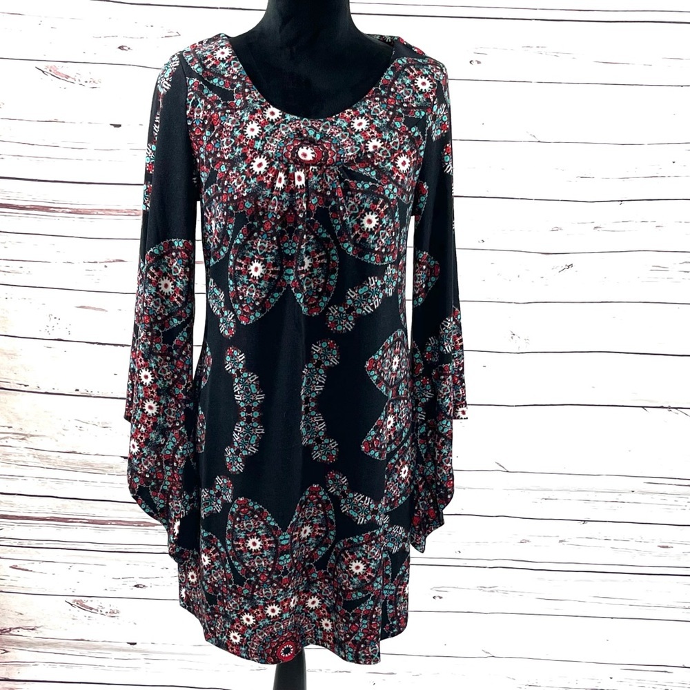 Aryeh Shift Dress Long Sleeves‎ Black Floral Size L